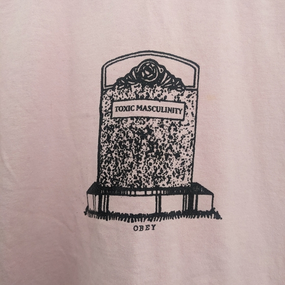 Obey T-Shirt - Picture 2 of 3